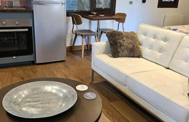 Treetops Lodge, private Cornish hideaway, parking, garden - Foto 31