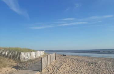 La Maison Rose - avec grand jardin clos à 300m de la mer - Foto 39