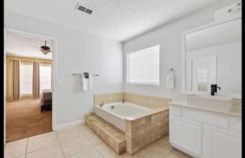 Brand New Stay! Pool • Hot Tub • Game Room Retreat - Foto 25
