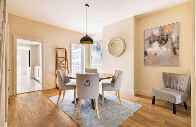 Salisbury Residences by Charles Hope - Photo 8