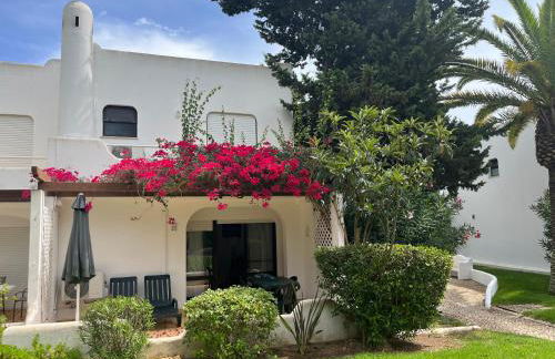 Beautiful Villa with terrace & garden - Foto 1