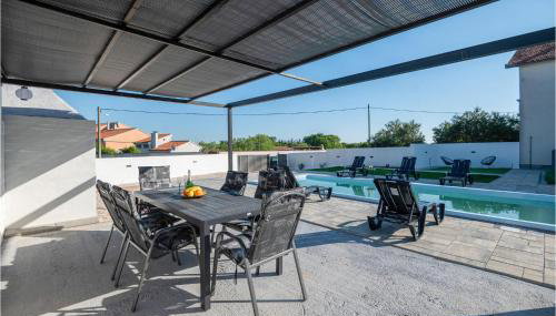 Nice Apartment In Prkos With Wifi - Foto 3