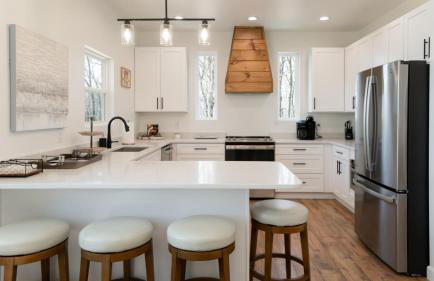 Modern Mountain House with Amazing Views and Hot Tub - Foto 32