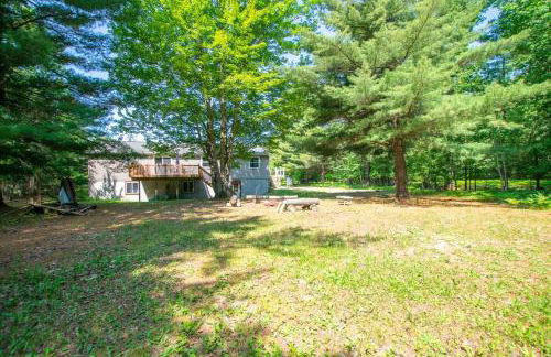 Spacious Leelanau home near the best of Michigan - Foto 45