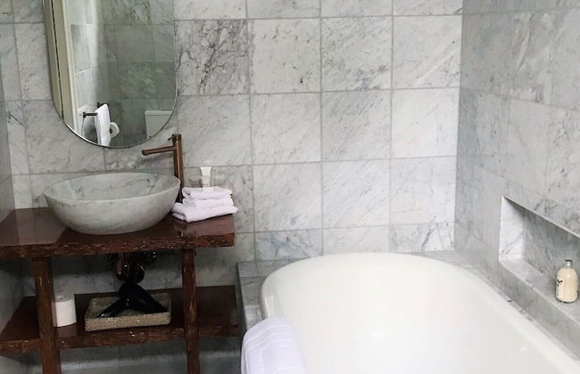 Fairbank House - Photo 15