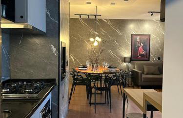 Apto 1405 com Piscina e Academia 2 Quartos Ar Condicionado no Centro Cívico com Garagem - Foto 21