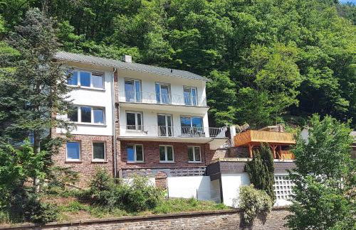 Villa Bad Bertrich - Photo 1