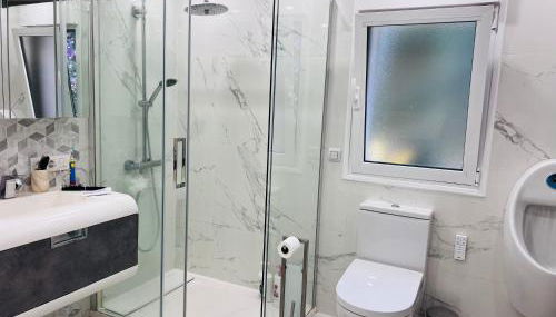 Apartments with tropical garden and sea water pool - Foto 4, Shower