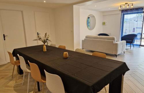 Le Zénith - 3 chambres, 3 salles de bain - 8 pers max - Local à vélos - Réservation à la chambre possible - Foto 13