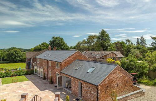 Fairvale House - Photo 28