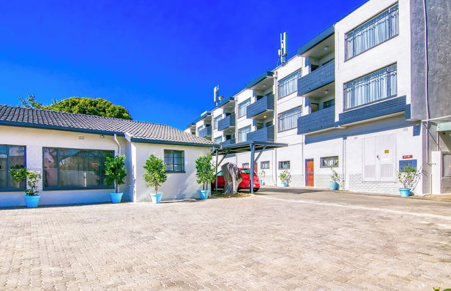 BM Gardens Apartment Hotel - Photo 30