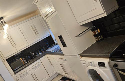 West park Royal House, Holidays, Contractors,Relocation,Free Parking & WiFi - Foto 49