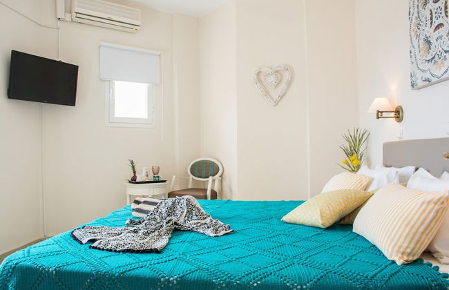 Windmill Apartments 2 - Photo 10