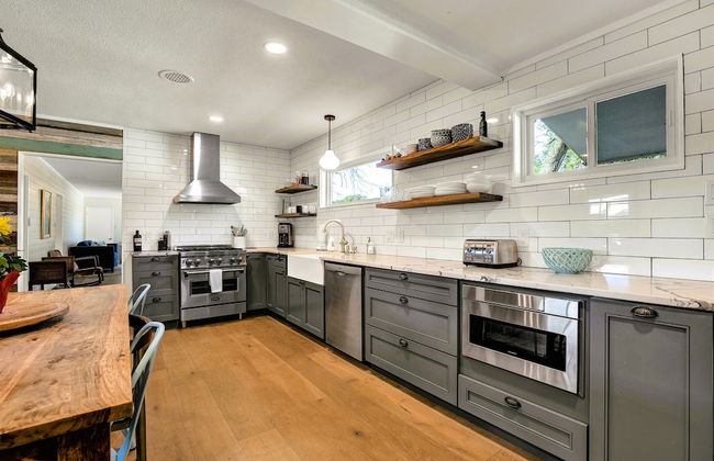 Stunning Home-right Across From Albert Dance Hall! - Foto 13