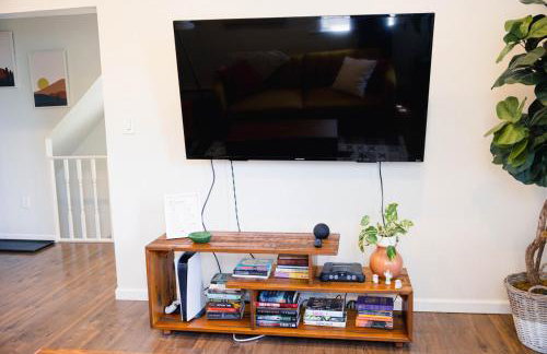 Rainforest Retreat 20m to NYC Parking Sleeps 25 - Foto 45