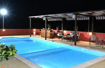 Villa Radiosa In Sicily with private fenced pool, Please read, leggete, HOST INFO for correct cost - Foto 24