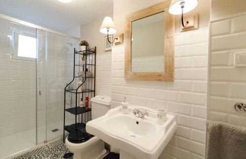 80s Loft ViNTAGE 15' Málaga Airport Free Guest Parking - Foto 7