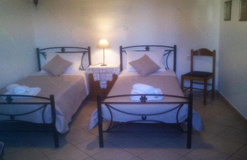 Tzitzifes Stone Mansion - Foto 55