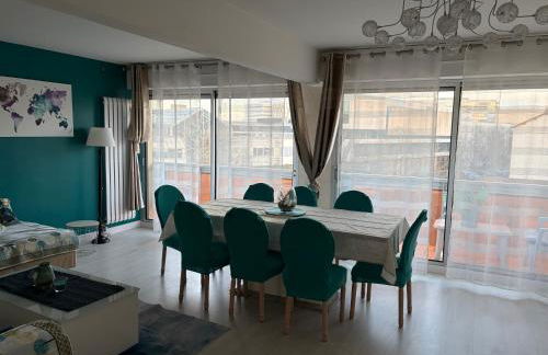 Bel appartement spacieux et lumineux de 100m2 au 3e étage avec ascenseur -A 5mn à pied du parc des expositions congrès de Dijon et ENG et 10mn du centre ville place Parking devant l'immeuble - Foto 4