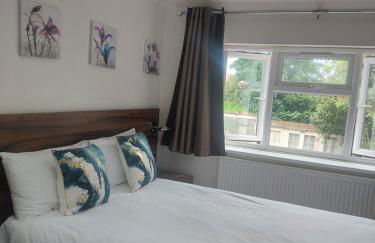 Langley House 5 mins from langley train station - Foto 8