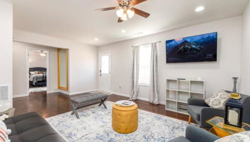 4-Bedroom Retreat with 5-Star Amenities - Foto 5