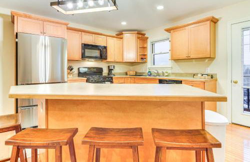 Ski-InandSki-Out Condo at Pleasant Mountain! - Photo 3