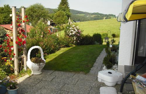 Ferienhaus und Ferienwohnungen Holzapfel Geiersthal - Foto 25