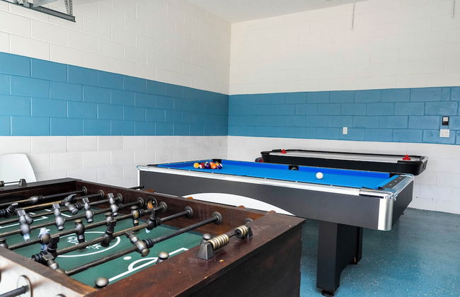 Stunning 5 Bd Home w Pool Close to Disney 7420 - Foto 23