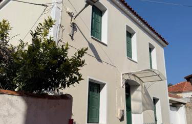 Apollon Heritage House - Photo 4