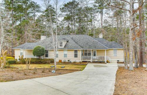 Scenic Water Views Lakefront Home in McCormick! - Foto 2