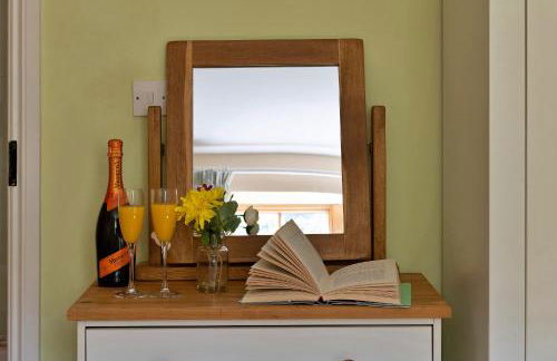 Finest Retreats - Skyview Lodge - Photo 33