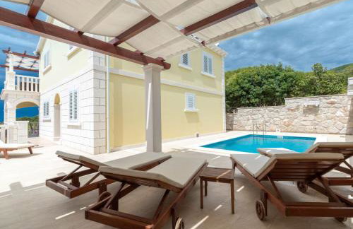 Modern Villa Near the Sea - Foto 82