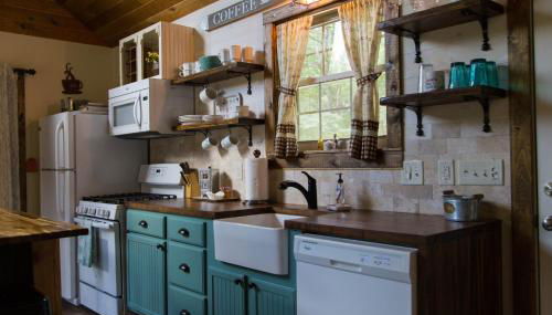 Heaven's Hideaway- perfect getaway near the river! - Photo 4