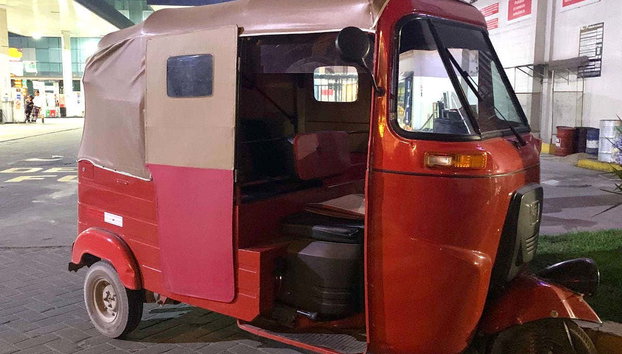 Tour en tuk tuk por Ica + Buggy en Huacachina - Foto 4, Tuk tuk del tour