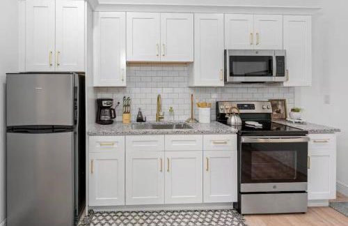 Midtown Retreat - Right Unit - Foto 9