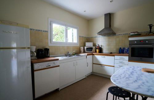 Maison familiale avec jacuzzi, quartier calme - Photo 9