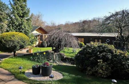 'Monktonmead Lodge' in secluded setting, with private indoor pool. - Photo 39