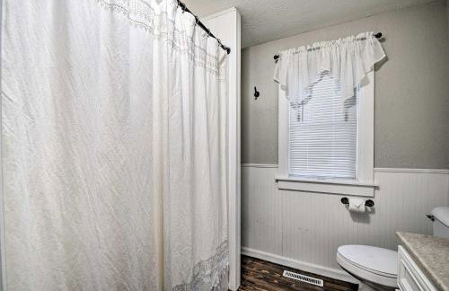 Cozy Goshen Farmhouse about 9 Mi to Amish Acres - Foto 15