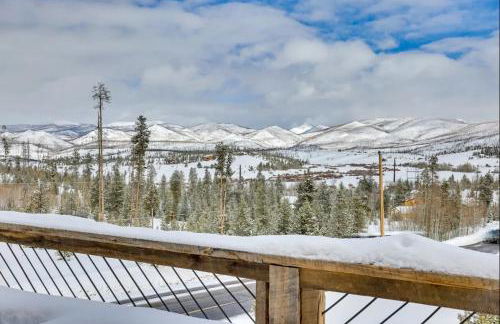 Luxe Cabin w/Hot Tub and Amazing Views - Foto 34