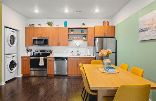 NEW Shoreline 401 2BR Condo Near Downtown and Bay - Foto 7