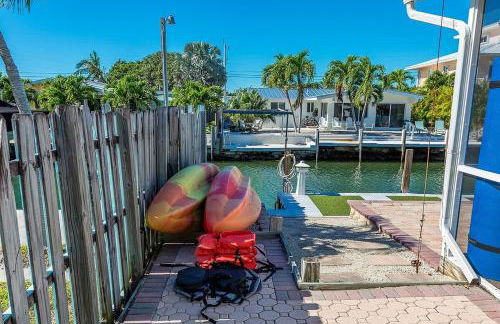 Paradise Cove - Waterfront Private Pool Home, 2 Mins to Open Gulf, 60' Dock - Foto 29