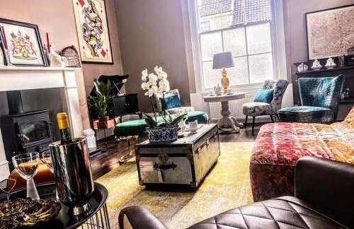 Luxury Georgian House With Sauna Sleeps 19-23 - Photo 2