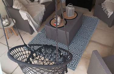 La Villa Bénédictins avec piscine - Foto 25