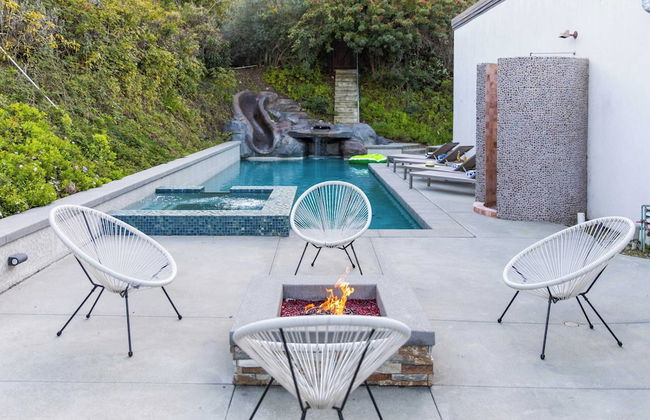 Villa Valencia by Avantstay Entertainers Dream w/ Outdoor Kitchen, Spa & Views - Foto 1