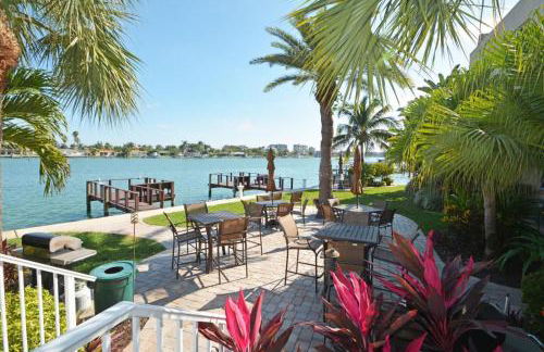Treasure Island Beach, FL Waterfront Condo Located Steps away from the Intracoastal Waterway - Photo 7