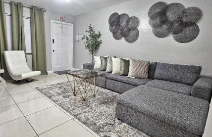 Big TV 2 Bedroom Apartment Cooper City - Foto 1