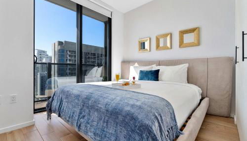 MVR - SupErhost Stay 10 Yrs of 5-Star Service - Foto 3