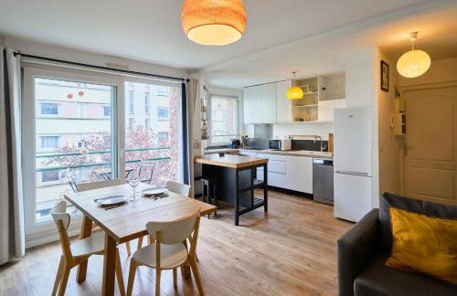 Apartment balconyparking space near train station - Foto 1