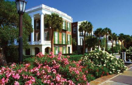 1111 Middle Street by AvantStay Charming Historic Cottage Featured in Dear John Movie Beach Access - Foto 24