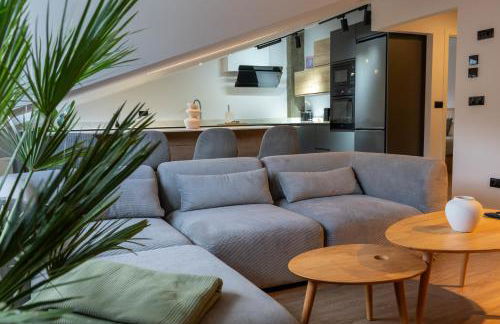 Apartamentos Sarmiento - Ático - Foto 1